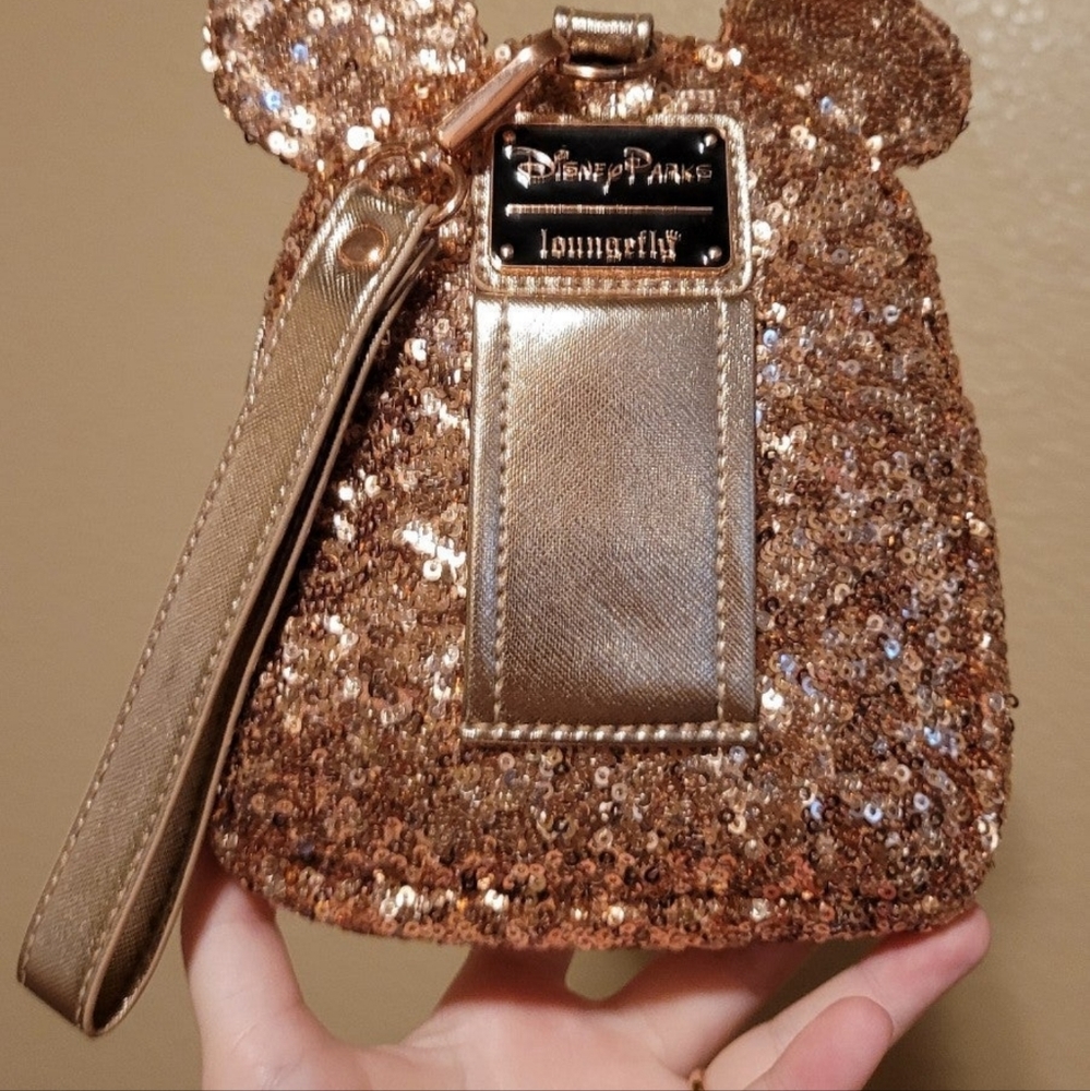 Loungefly Rose Gold Wristlet NWOT - Picture 5 of 6
